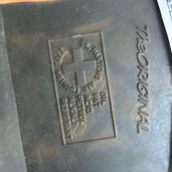 Adventure time Dr. Martens - Picture 14 of 16